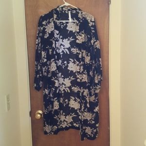 Spiritual Gangster black floral kimono